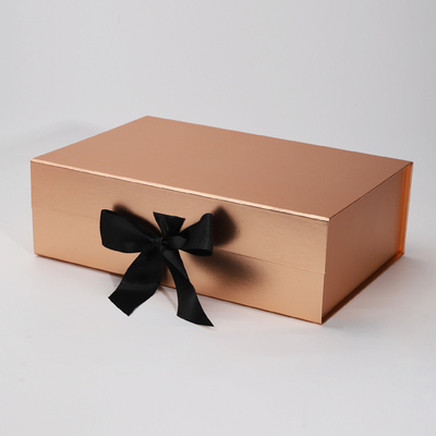 Ropa dura de las cajas de regalo de CMYK 4C que empaqueta a Matt Lamination