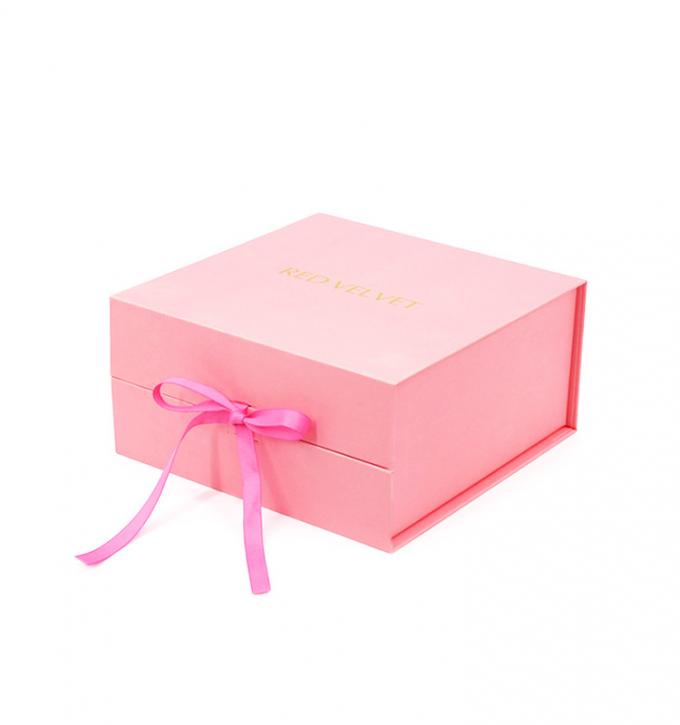cajas de regalo duras magnéticas del rosa 1600g con el punto de la cinta ULTRAVIOLETA 2
